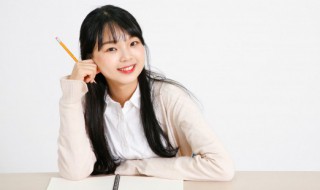 关于夏天的文章名家短（有关夏天的文章名篇）