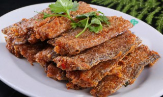 炸带鱼的家常做法简单（炸带鱼的做法步骤窍门）