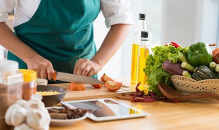 羊肉泡馍的家常做法（羊肉泡馍的家常做法视频）