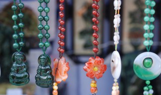 翡翠多少钱一块（翡翠一般多少钱一个）