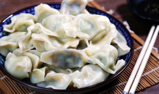 怎样用凉水下饺子（饺子用热水下用凉水下）