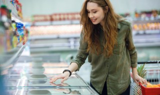 衬衫和衬衣的区别 衬衫是什么样的