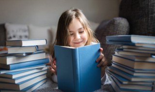 姿的词语（形容军姿的词语）