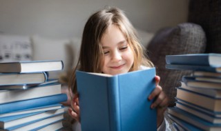 山上云雾缭绕可以用什么比喻句 云雾缭绕的比喻句