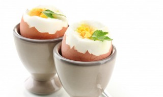 旋转的熟鸡蛋为什么会立起来 熟鸡蛋横着转为什么会立起来