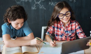 梅花魂表达了作者怎样的思想感情（梅花魂表达了作者怎样的思想感情和感情）