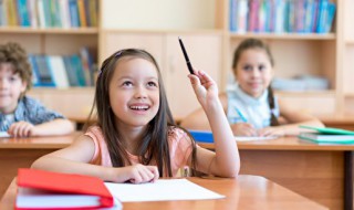 画眉鸟表达了什么思想感情 画眉鸟表达了怎样的思想感情