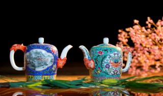 我国的瓷器最早出现在哪个朝代 我国的瓷器最早出现在哪个朝代和时期