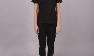 黑色裤子配什么颜色的衬衫 黑色裤子配什么颜色的衬衫好看女