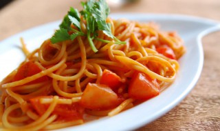 番茄意面酱的正宗做法（番茄意面的番茄酱怎么做）