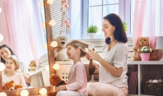 小女孩秋季一般穿什么衣服 小孩秋季衣服怎么穿