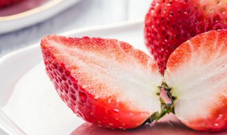 草莓污渍怎么清洗 如何清洗草莓污渍