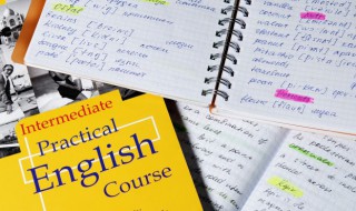 枯燥用英语怎么说 因为它很枯燥用英语怎么说