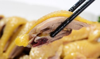 求广东盐焗鸡正宗做法（广东盐焗鸡有几种方法）