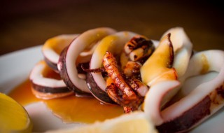 鱿鱼圈怎么炒好吃又嫩 鱿鱼圈怎么炒好吃又嫩不辣