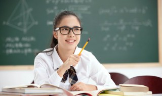 灱组词（熠组词）