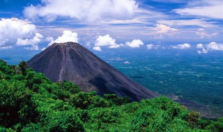 火山国之称的是东南亚哪个国家 东南亚有火山国之称的是哪个国家