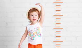 女孩从容淡定大气的名字（寓意大方从容自信女孩名字）