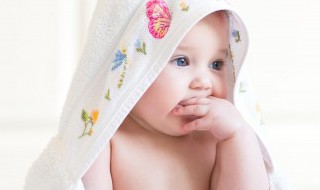 女孩名字带火字旁的（带火字旁的女孩名字）