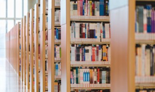 形容憋屈的四字词语(形容非常委屈的四字词语)