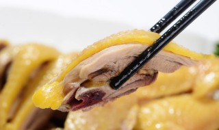 白斩鸡要煮多久才熟（白斩鸡水煮多久）