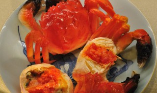 清蒸大闸蟹怎么做蒸时要放盐吗（清蒸大闸蟹怎么做蒸时要放盐吗视频）