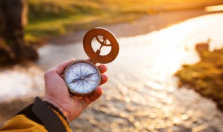 北极星指向什么方向 北极星指向什么方向指南针指向什么方向