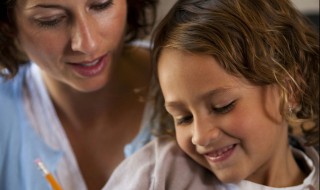 小孩子不愿意做作业怎么办 孩子作业不肯做怎么办