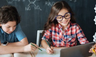 夏洛的网告诉我们什么道理（夏洛的网告诉我们什么道理50字）