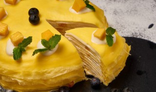 送老婆的蛋糕写什么字（送蛋糕给老婆写什么字好呢）