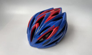 轮滑安全帽的材质是什么（轮滑安全帽什么样的好）