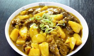 咖喱牛肉土豆怎么烧（咖喱牛肉土豆怎么烧好吃,咖喱牛肉怎么做好吃）