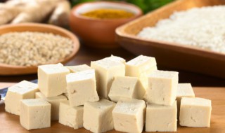 家常豆腐怎么烧（家常豆腐怎么烧的）