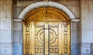 门前有桑树怎么化解（门口有桑树怎么化解）