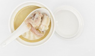 汤可以放微波炉加热吗（银耳汤可以放微波炉加热吗）