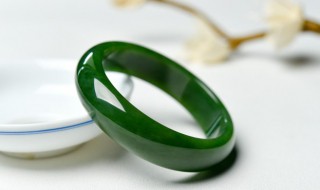 品玉是什么意思(品玉是什么意思是什么 新闻)