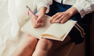 粉妆玉砌是什么意思(粉妆玉砌是什么意思,使用的方法)