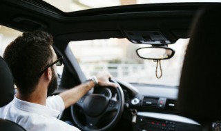 出租车的英语怎么读 出租车的英语怎么读?