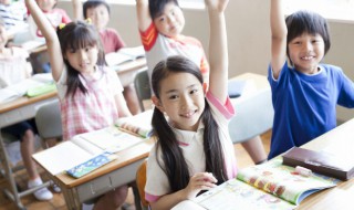 木字旁一个华 木字旁一个华读什么