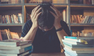 翎怎么读音（翎怎么读音是什么意思）