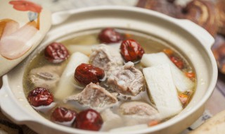 砂锅煮鸡汤要多长时间（砂锅熬鸡汤熬几个小时）