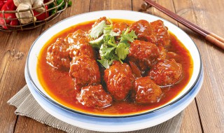 鱼丸怎么炒既简单又好吃（鱼丸怎么做好吃又简单可以炒什么）