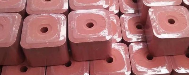 羊舔砖的好处，瘦弱羊怎么喂胖的快（羊舔砖是怎么回事）