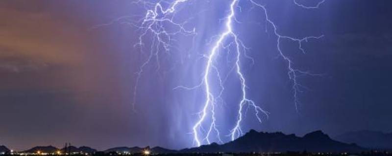 遇到雷雨天气要注意什么 你知道遇到雷雨天气要注意什么