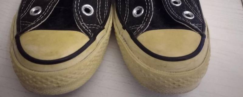 鞋底变黄怎么办（透明的鞋底变黄怎么办）