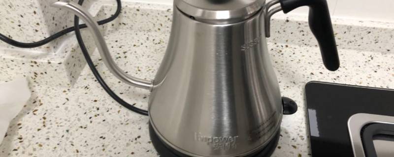 新的304水壶初次怎么用 新买的304水壶第一次可以喝吗?