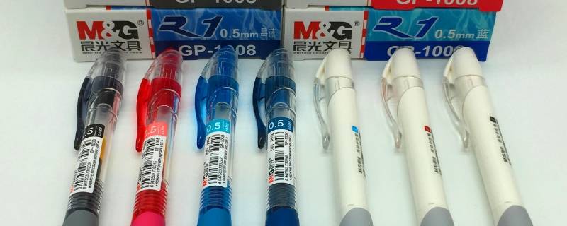 晨光r1和r3的区别（晨光r1和r3哪个好）