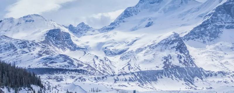 红军过雪山是哪座山 红军过雪山是哪座山几月份过的