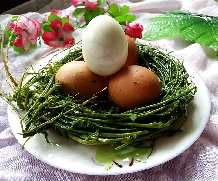 荠菜花煮鸡蛋的功效有哪些（荠菜花煮鸡蛋的功效有哪些呢）