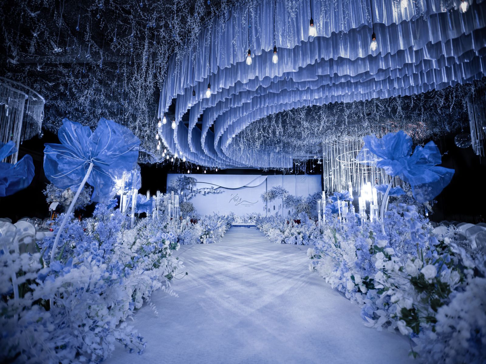 结婚男方该出哪些钱（结婚男方该出哪些钱知乎）